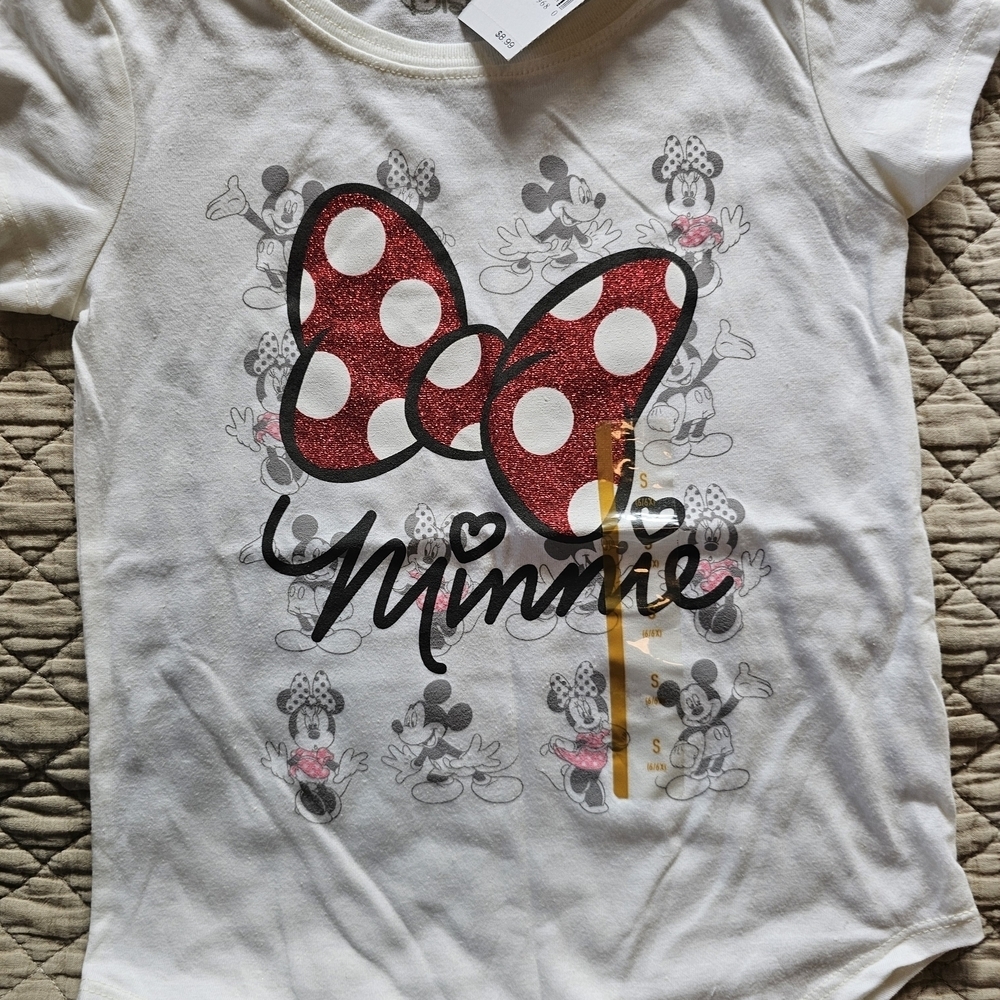 Disney Minnie Mouse Tee White and Red Short Sleeve NWT Small - Picture 2 of 3